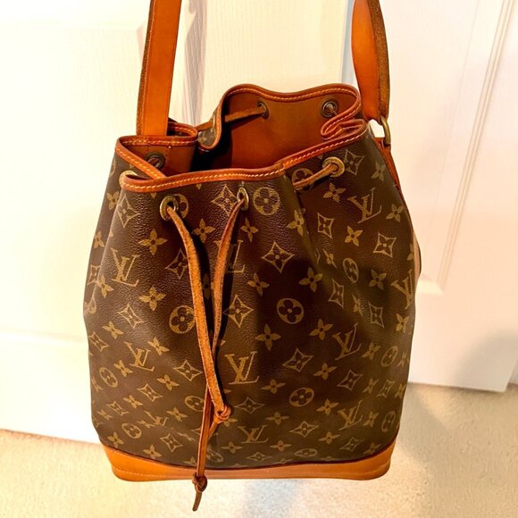 Louis Vuitton Vintage Monogram Bucket Bag - Picture 1 of 11